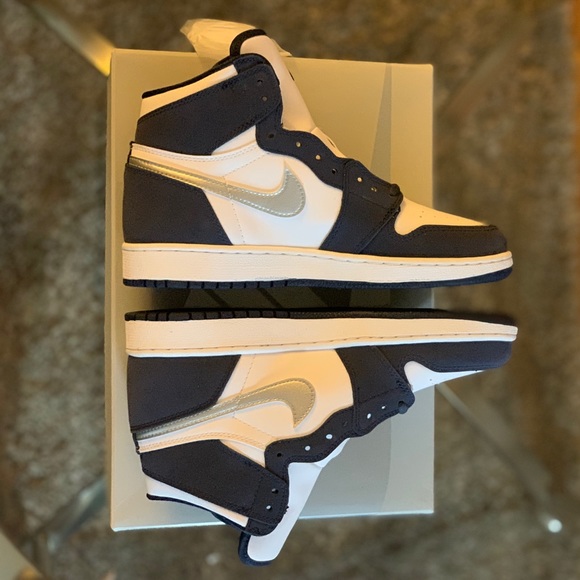Jordan 1 Midnight Navy - Picture 7 of 9